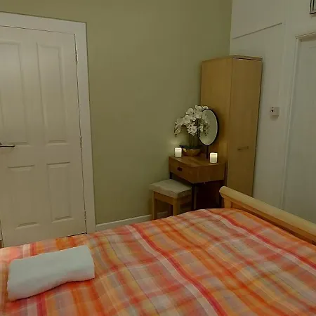The Enigma - 2 Master Bedrooms Sleeps 6 Blackpool Exterior photo