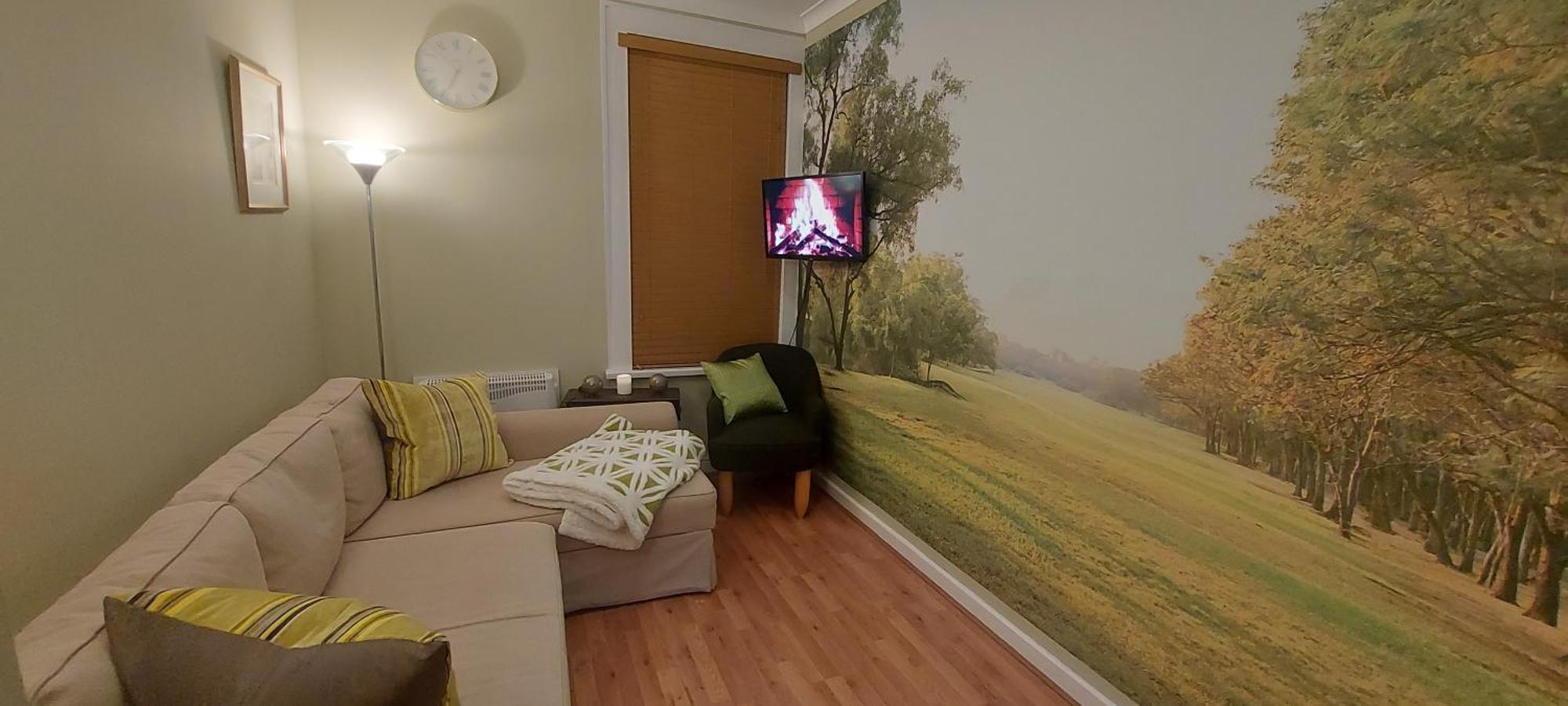 The Enigma - 2 Master Bedrooms Sleeps 6 *
